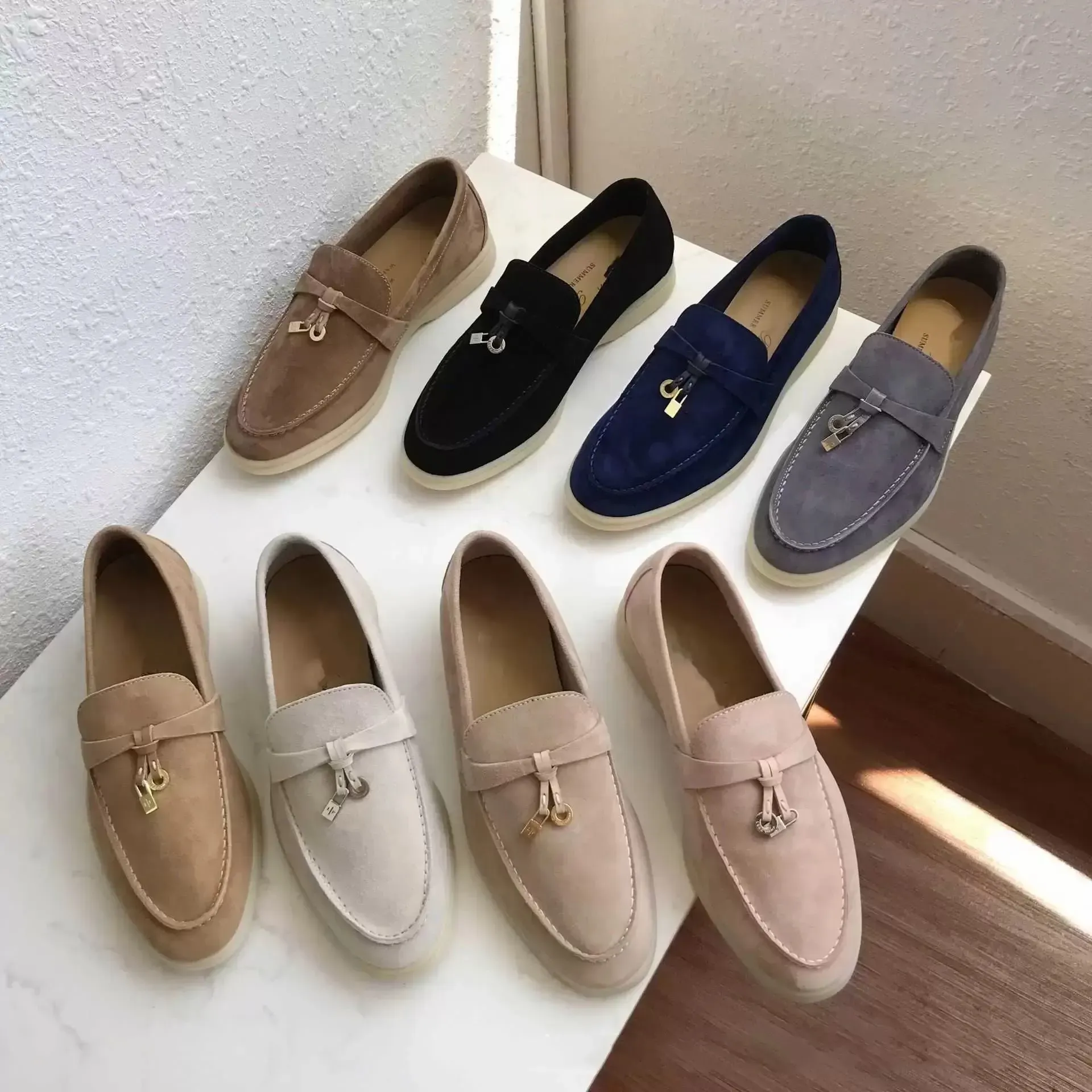 Womens men Dress shoes T-Quality Cashmere loafers Designers Classic buckle round toes Flat heel Leisure comfort Four seasons women factory shoe 35-47