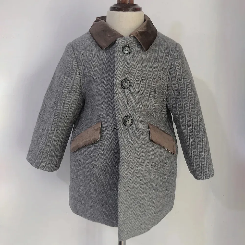 Cappotto Bambini Boutique Abbigliamento Inverno Ragazzo Grigio Lana Modello a spina di pesce Giacca trapuntata calda britannica Abbigliamento Eid dell'anno 231009