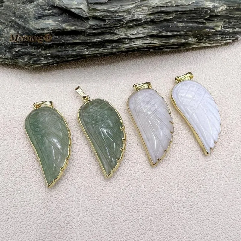 Pendant Necklaces 10PCS Wholesale Carved Wing Shape Natural White Moonstone Green Aventurine Jades Necklace MY230761