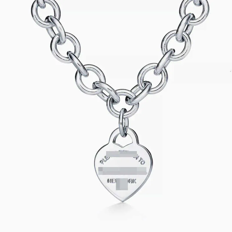Collana Tiff Designer di gioielli di moda di lusso in argento 925 Nuovo ciondolo a forma di cuore Collana versatile di moda Accessorio di gioielli in stile Ins personalizzato