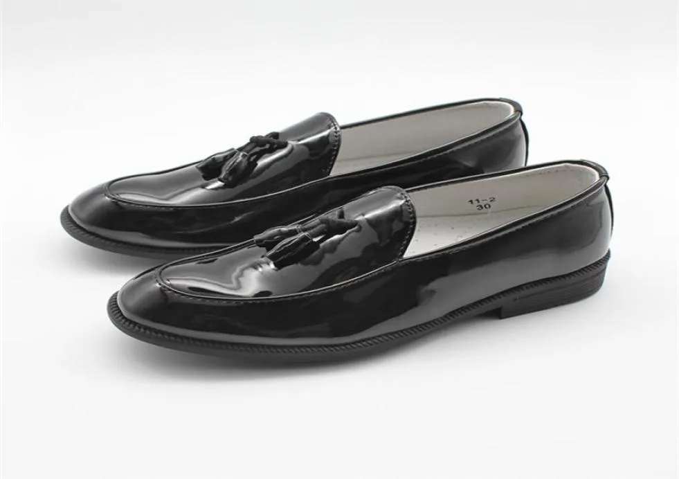 Pojkar klänningskor svart faux läder slip på tofs pojke loafers bröllop fest barn formell sko klassisk skor 2207056996516