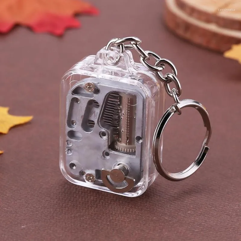 Keychains Clockwork Music Box KeyChain Pendant Creative Gift Souvenir Diy Portable Musical Instrument