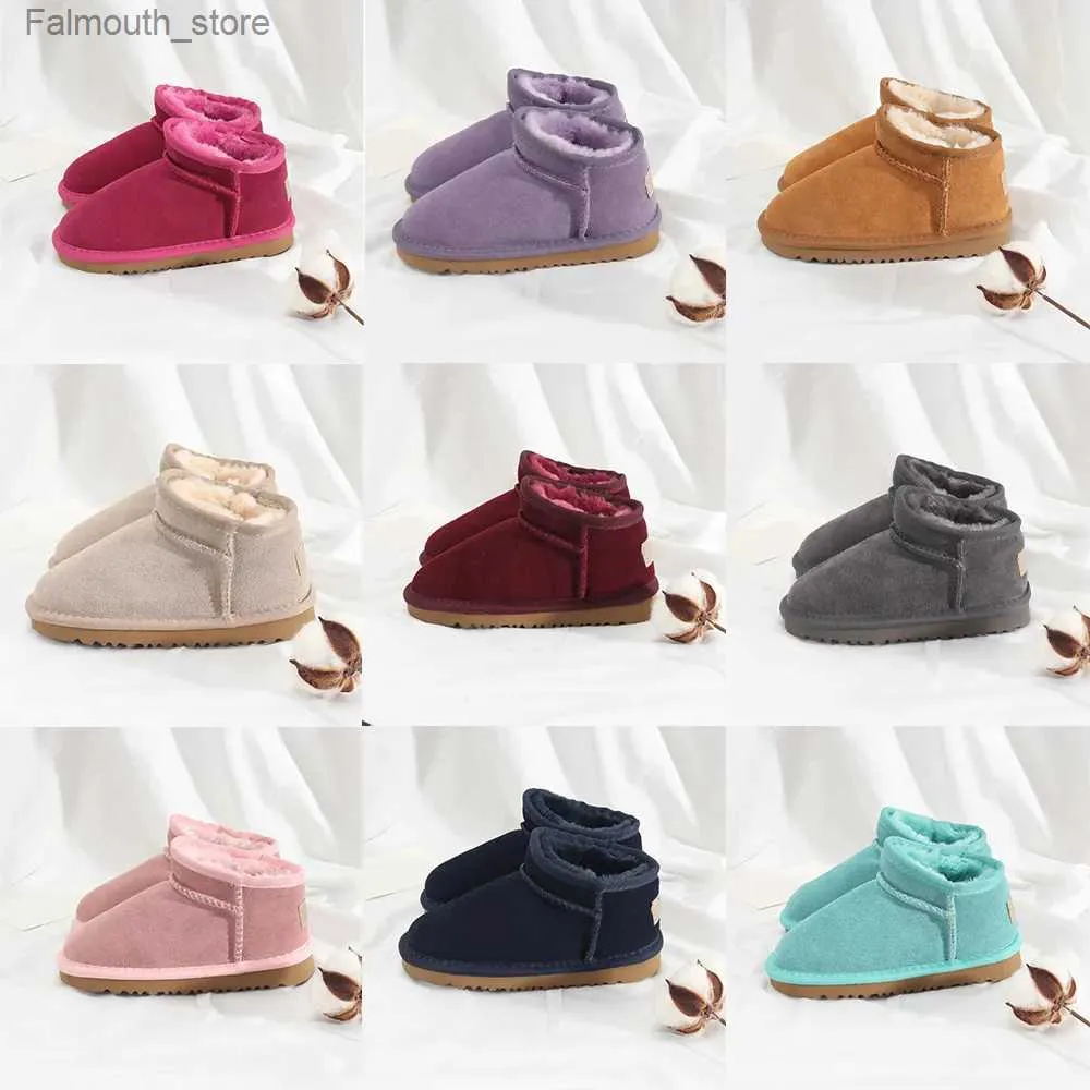 Laarzen 2024 Australië Warm Mini Half Baby Snowboots Enkel Klassiek Winter Vol Bont Pluizige Harige Kinderlaarsjes Jongens Meisjes Platform Kastanje Q231011