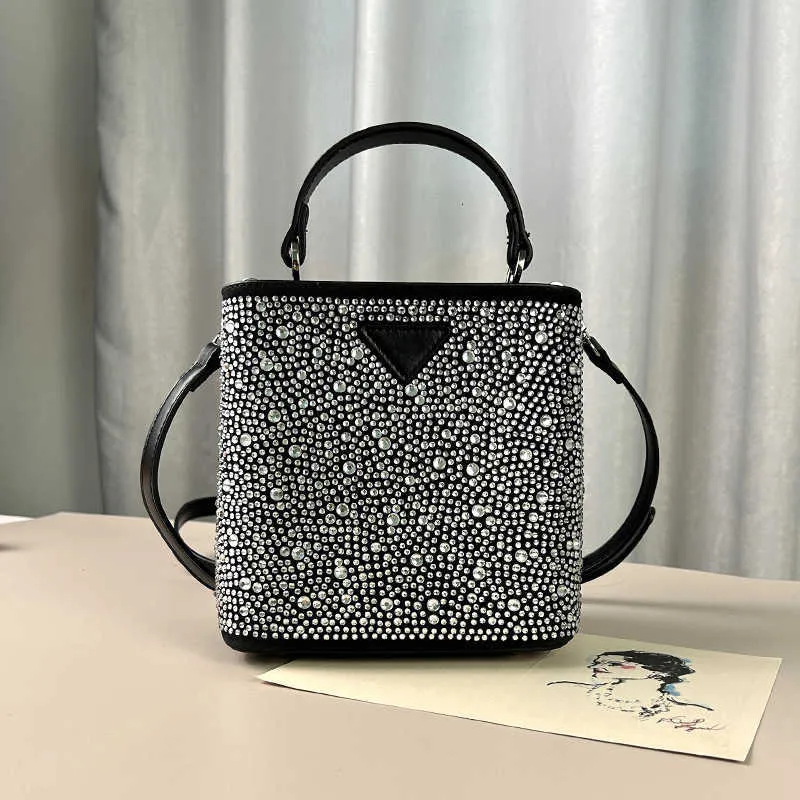 Ingelegde Mini Emmer Tas Dames Nieuwe Mode Geavanceerde Gevoel Hot Diamond Schouder Crossbody Handtas Winkels Zijn Opruiming Groothandel