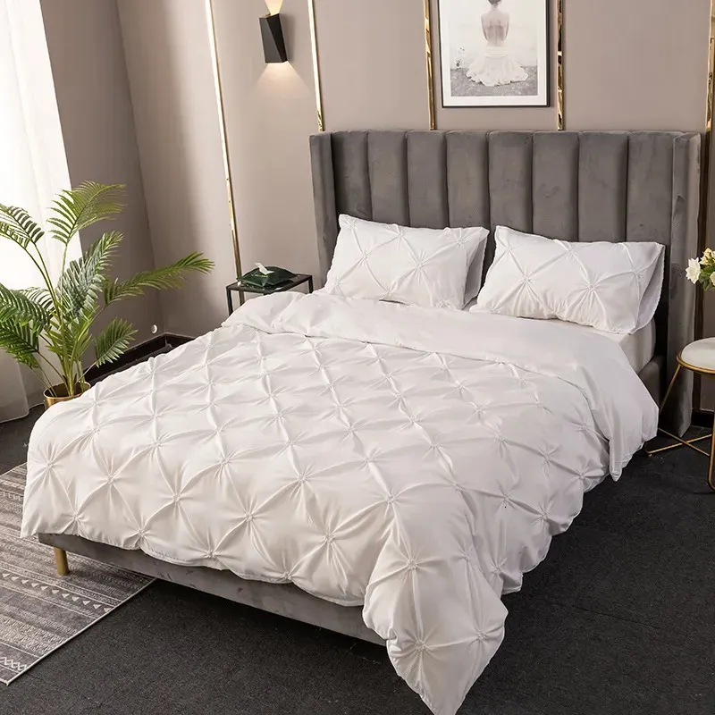 Conjuntos de cama de alta qualidade 3D Pinch plissado conjunto de capa de edredão 220x240 cor sólida única dupla dupla capa y231009