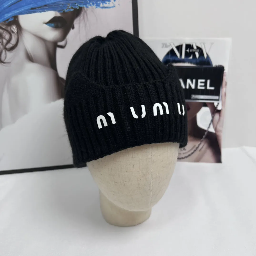 Neue Männer Frauen Gestrickte Hut Mode brief Muster Stickerei Ski Warme Winter Beanie Skullies Caps hüfte hüfte Casual mützen hüte