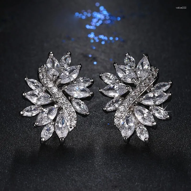 Studörhängen Fashion Female Crystal Zircon Luxury Silver Color Leaf Studs Earings For Women Vintage Party Wedding India Jewelry