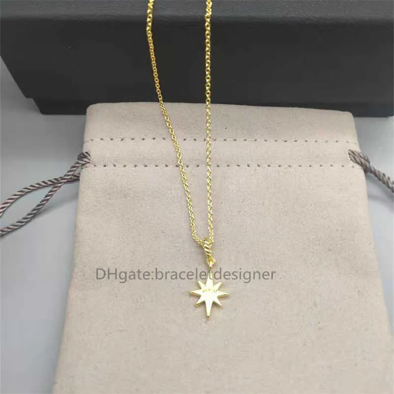 Iced gouden ronde kruisketting Designer Out Dames Luxe kettingen Sieraden rode diamant Verstrengelde hangerlussen Ontwerp Gepersonaliseerde sieradenaccessoires CZXH