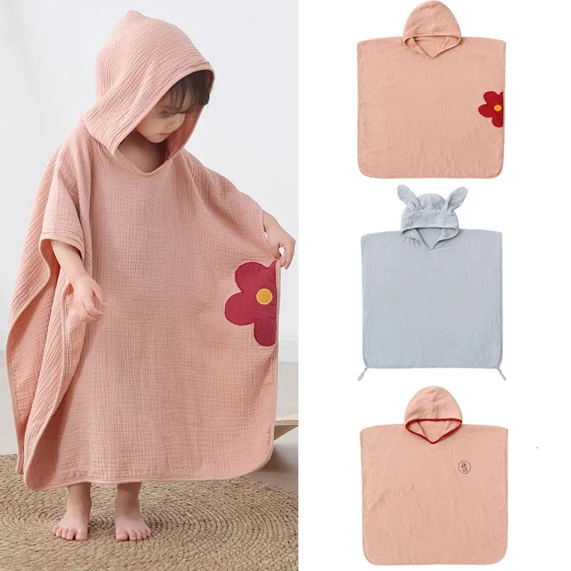 Handdoeken Badjassen Babybadhanddoek Microvezelkatoen Poncho met capuchon Strandlaken Born Cape Handdoeken Zachte poncho Kinderbadspullen Babywashandje 231010