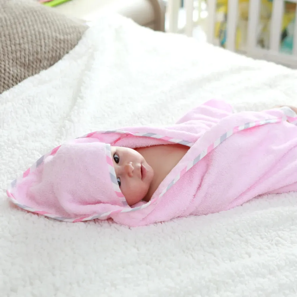 Serviettes Robes serviettes coton enfants bain à capuche chiffon de lavage bébé avec capuche pour enfant en bas âge infantile né 231010