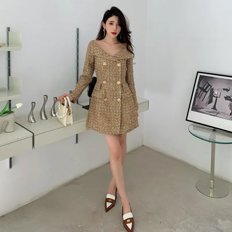 slim fit dress slacks Self-Portrait - Gold Knit Taffeta Midi Dress