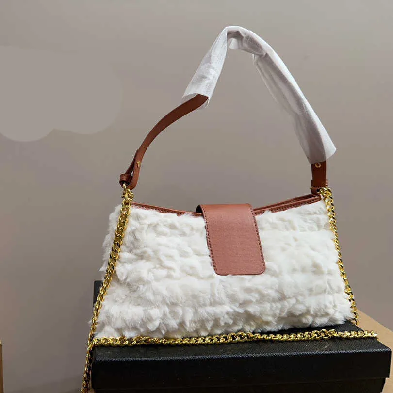 Ce-Taschen umweltfreundliche Plüsch-Designer-Tasche für Damen, Chian-Unterarmtasche, Luxus-Handtaschen, Chian-Umhängetasche, große Kapazität, Winter-Baguette 231015