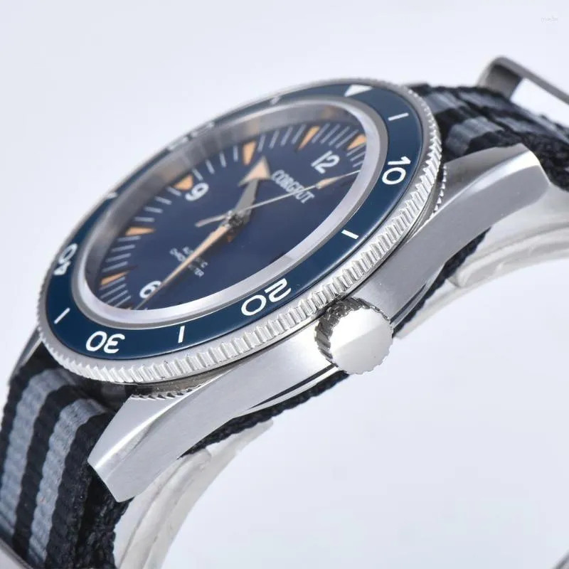 リストウォッチトップ41mm NH35 Miyota8215 Automatic Movement Mens Watch Blue Sterile Dial Nylon Belt Waterproof Swim luminous