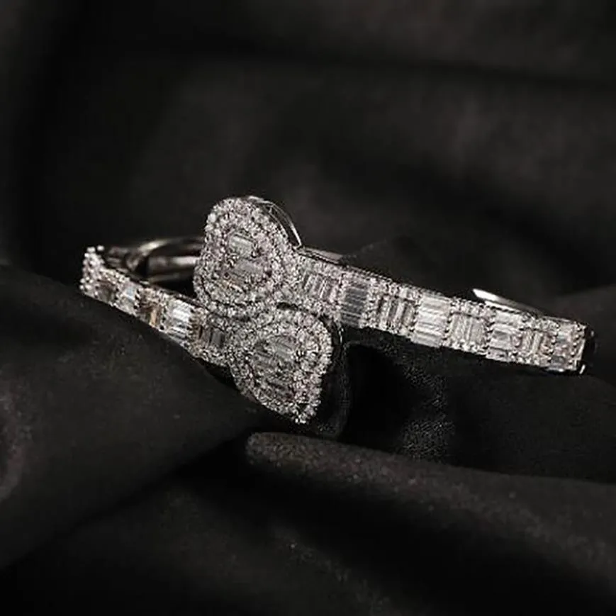 14K Vitt guldpläterat hjärta Bangle Diamond Baguette Armband Öppning Siz