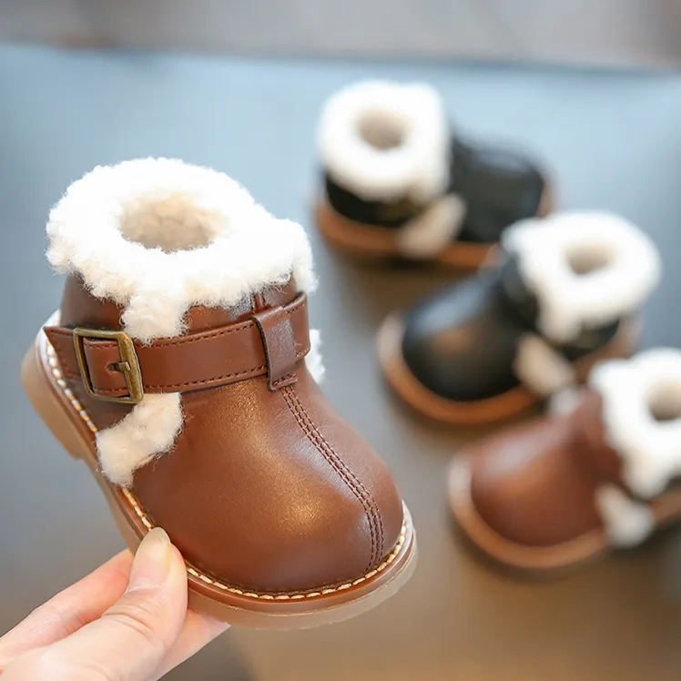 Designer Kids Boots Toddler Leather Shoes Booties Spädbarn Girls Vinter Varma bomulls Snöskor Mjuka antislip Sules16-25 EUR