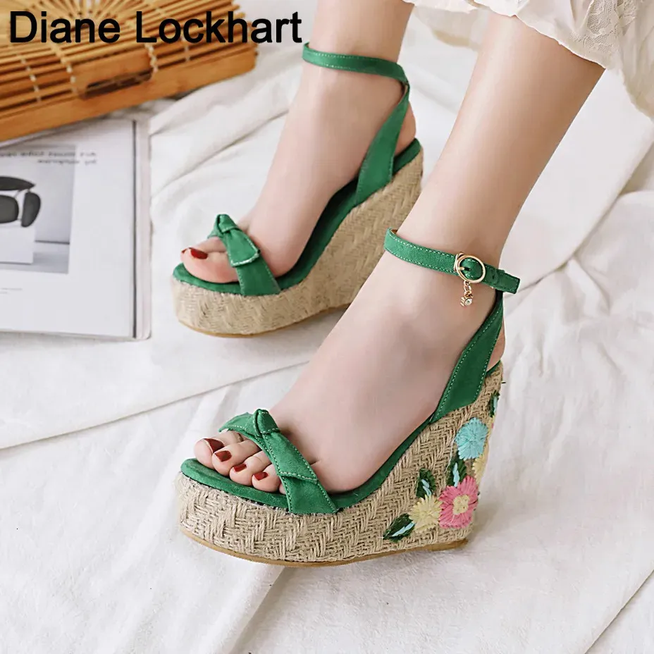 Slippers Platform Sandaler Summer Wedge Shoes Female Flower Böhmen Super High Heel Sandal Women Fashion Open Toe Sandalias Mujer 231010