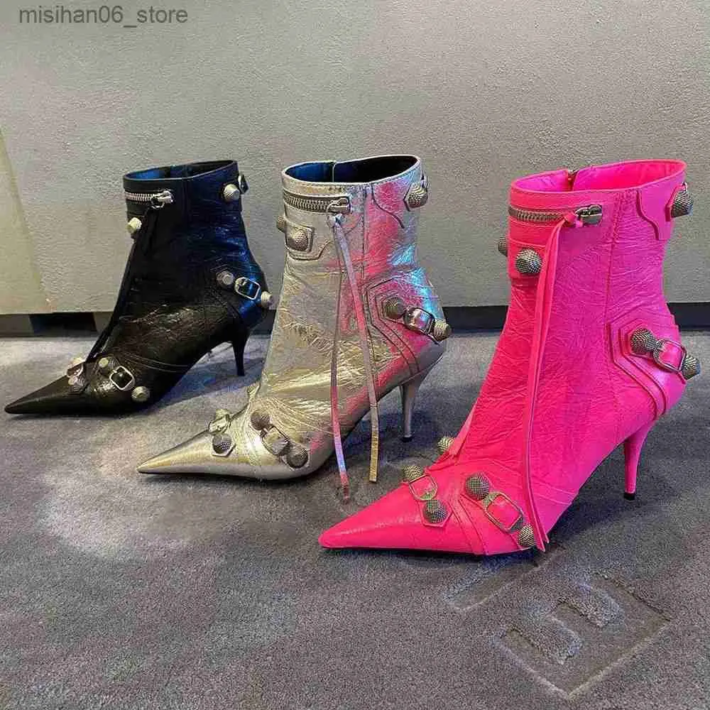 Bottes Cagole bottes en peau de mouton boucle de ceinture décorative côté fermeture éclair locomotive sexy bottes de mode pointues talons hauts chaussures d'usine de luxe designer femmes Q231012