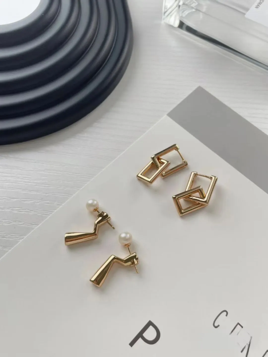 Hot earrings with simple style designs jewelry for woman pictures of gold plating gift jewelry earrings cool daily fashion ear