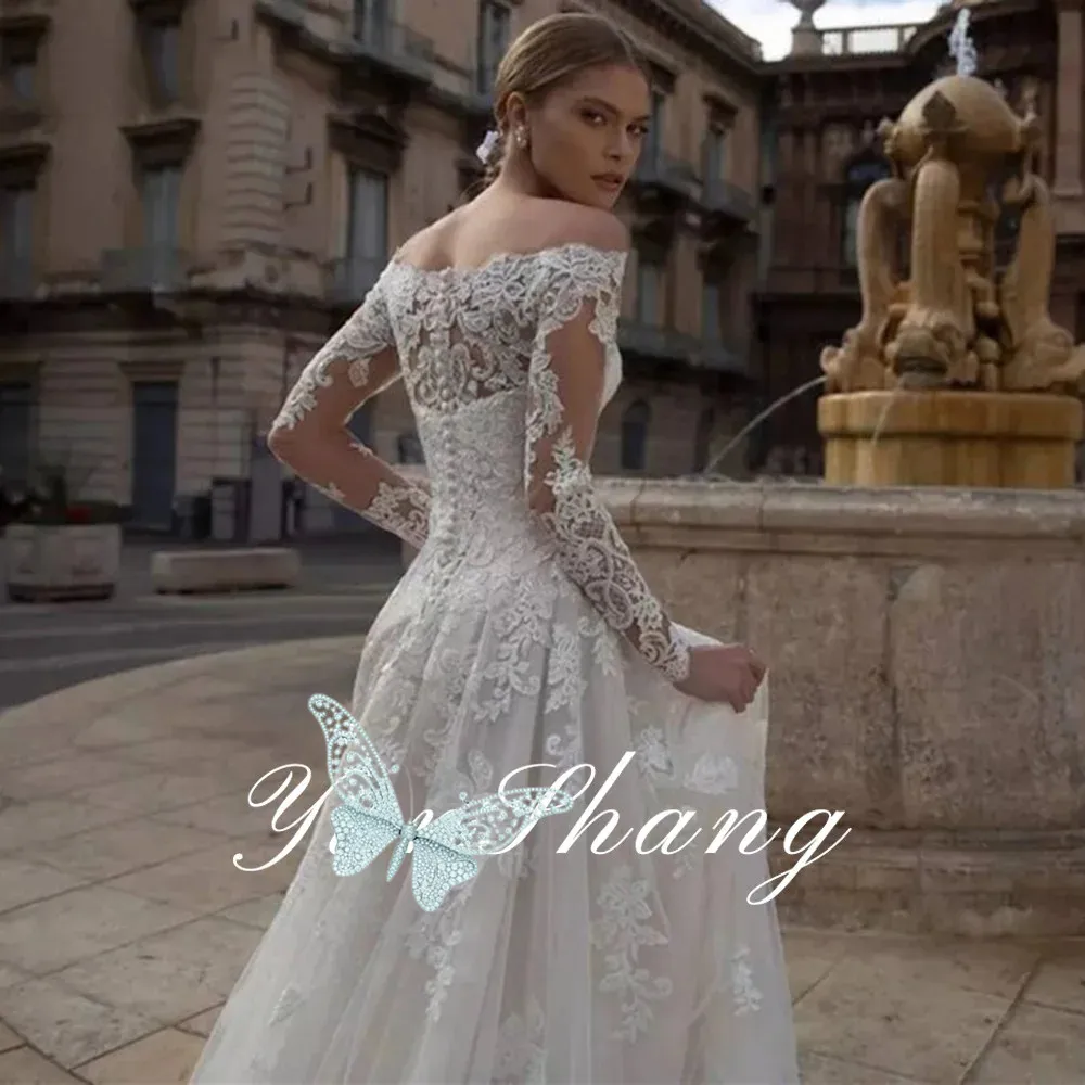 Elegant Boat Neck White Wedding Dress Long Sleeve A-Line Button Luxury Lace Appliques Bride Gown Tulle Sweep Train