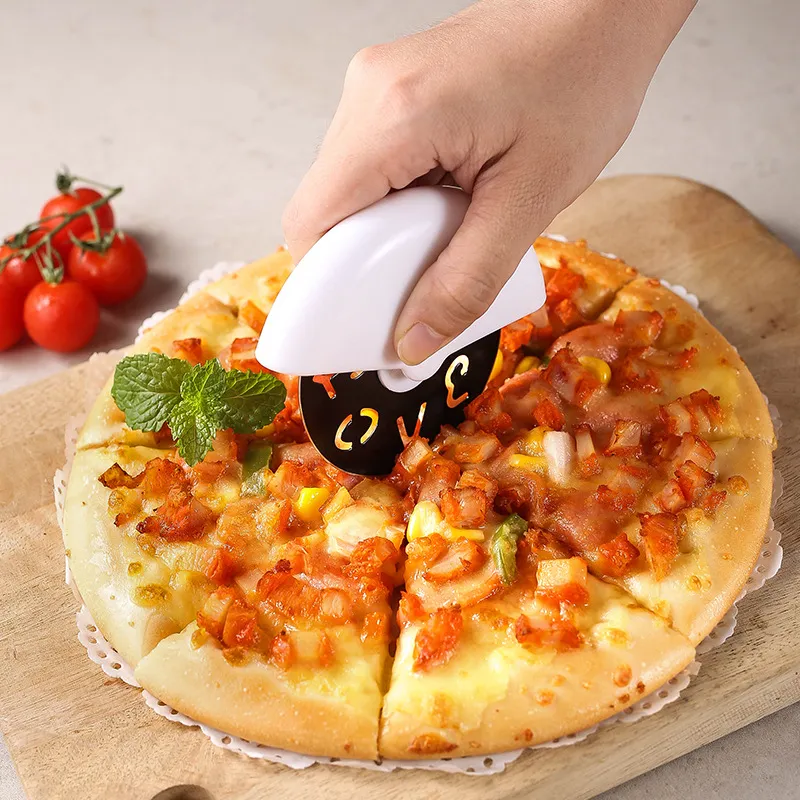 Round Pizza Wheel Knife Baking Tool Multi-Function Piece Stainless Steel Pizza Cutter Kitchen Dining Bar Baking Tools Q633