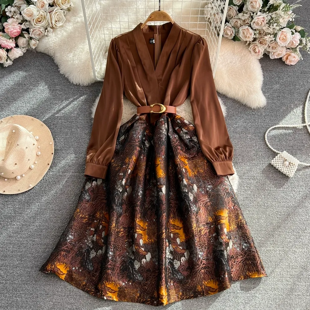 empire waist bubble dress 1 the Woman