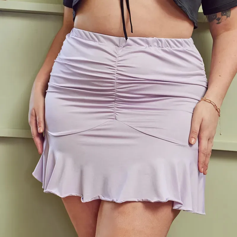 スカートプラスサイズの弾力性ウエストセクシーな夏のミニスカート女性フリル裾紫色のクラブボディーコンスカート女性大規模6xl 7xl 8xl 231011