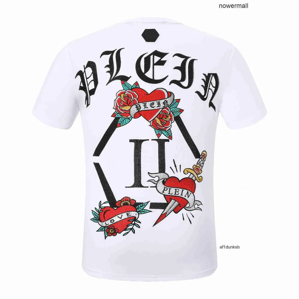 Philipps PP PP Love t Męskie projektant Tshirts Brand Skull Men T-shirt okrągła szyja SS z kryształami Niedźwiedź niedźwiedź chmiel tshirt plein top koszulki 161714 CJOM