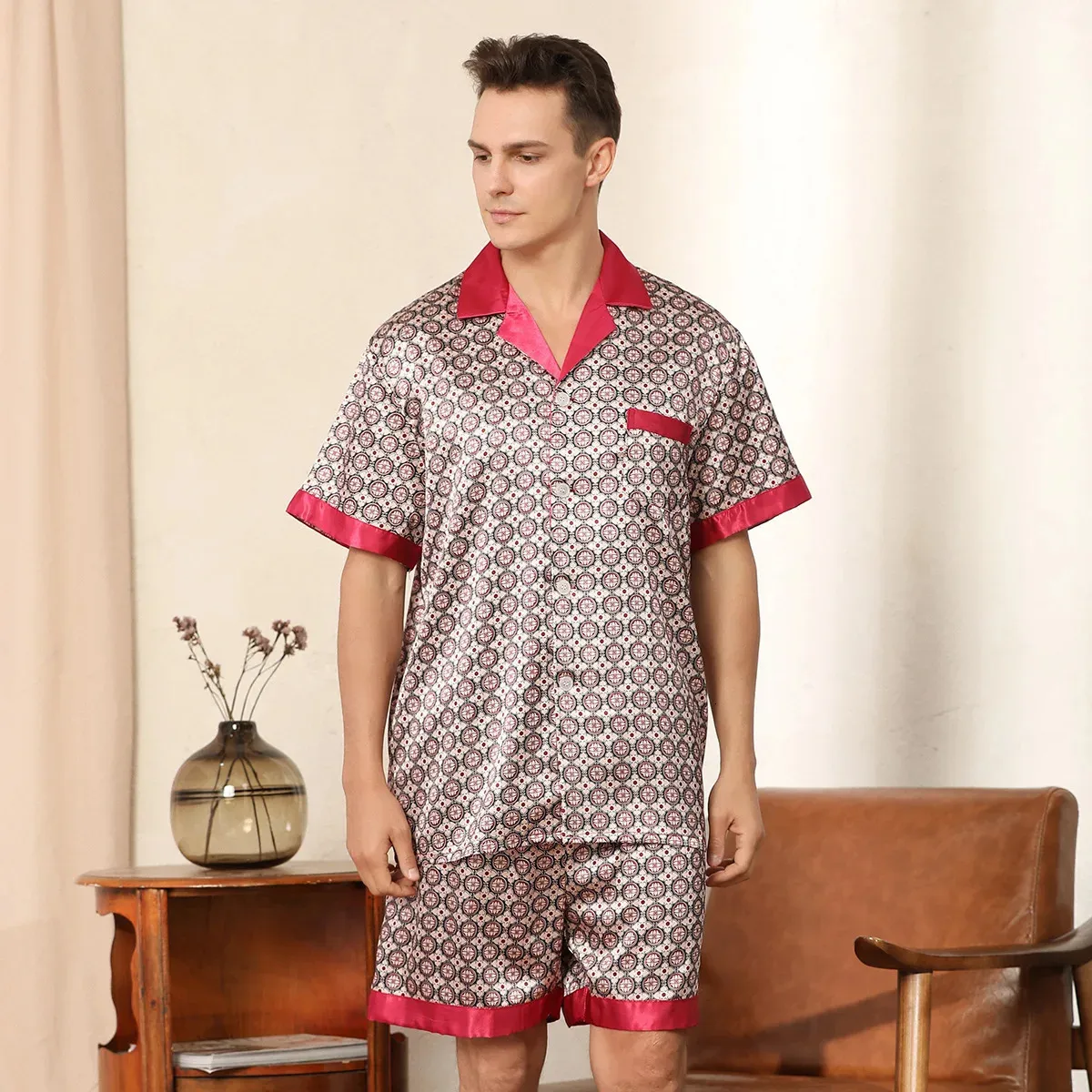 Erkekler Sweetwear S-XXL Erkekler Gevşek Places Garim Baskı Kısa Kollu Şort 2 Pijamlar Takım İlkbahar Yaz Buz İpek Ev Kıyafetleri Moda Nightwear 231011