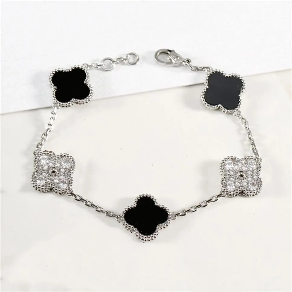 LUXURYS Link Projektant Bransoletka Kobiety Lucky Link Charm Bracelets Miłość moda błyszcząca i przyciągająca wzrok biżuteria elegancka TE2043