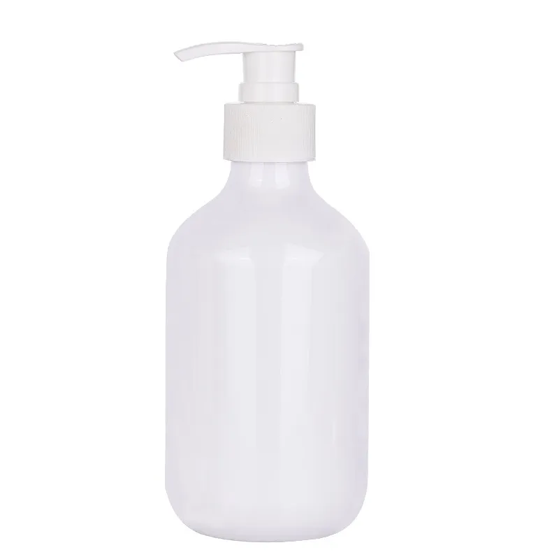 Bouteille en plastique rechargeable portable vide contenant d'emballage cosmétique brun libre blanc clair épaule ronde PET bouteilles de pompe de lotion noire pour shampooing 300 ml 500 ml