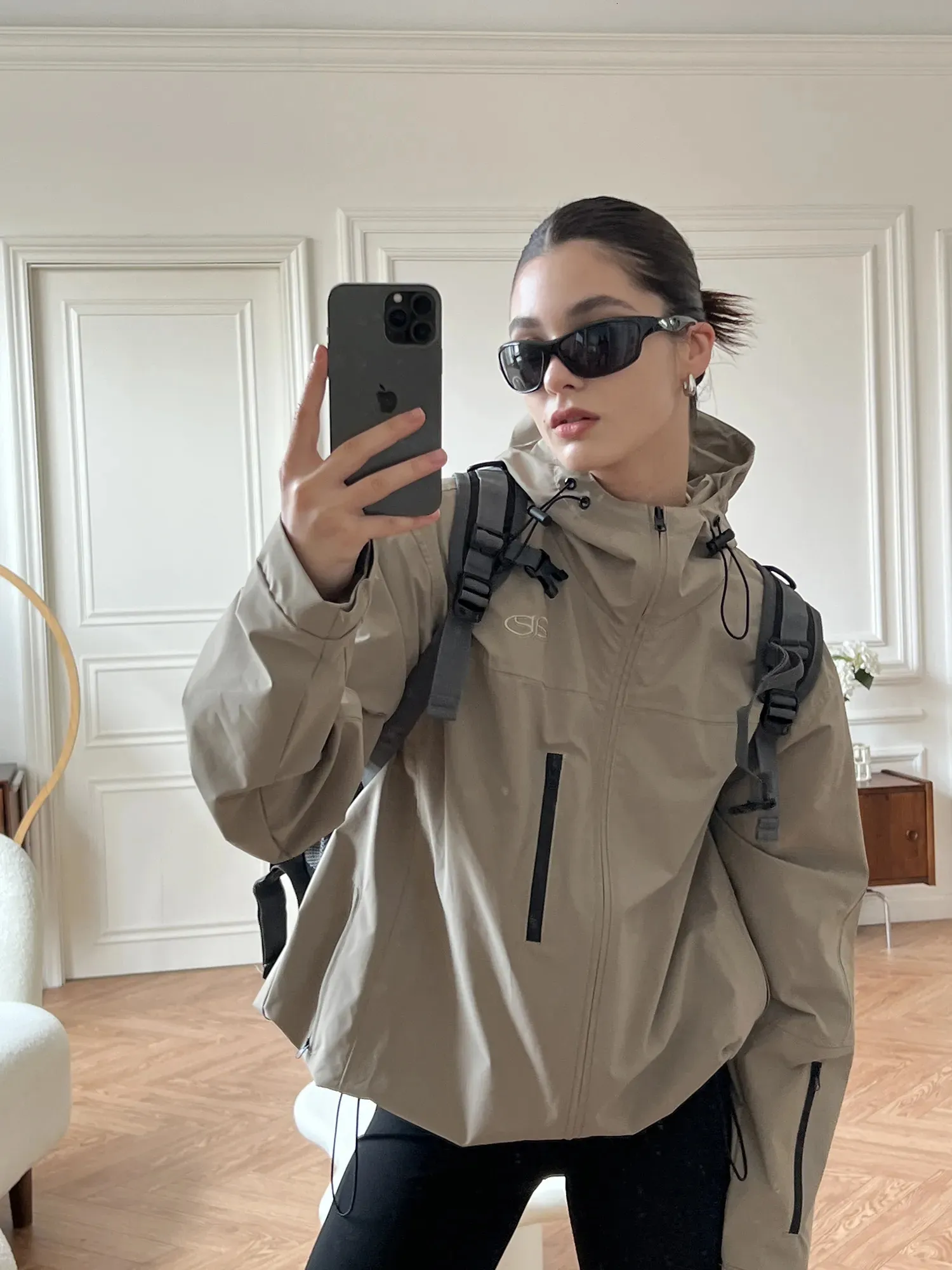 Jaquetas femininas Qweek Y2K Vintage Windbreaker Jaqueta Mulheres Gorpcore Streetwear Taupe Com Capuz Outerwear Oversized Hip Hop Techwear Casaco Preto 231011