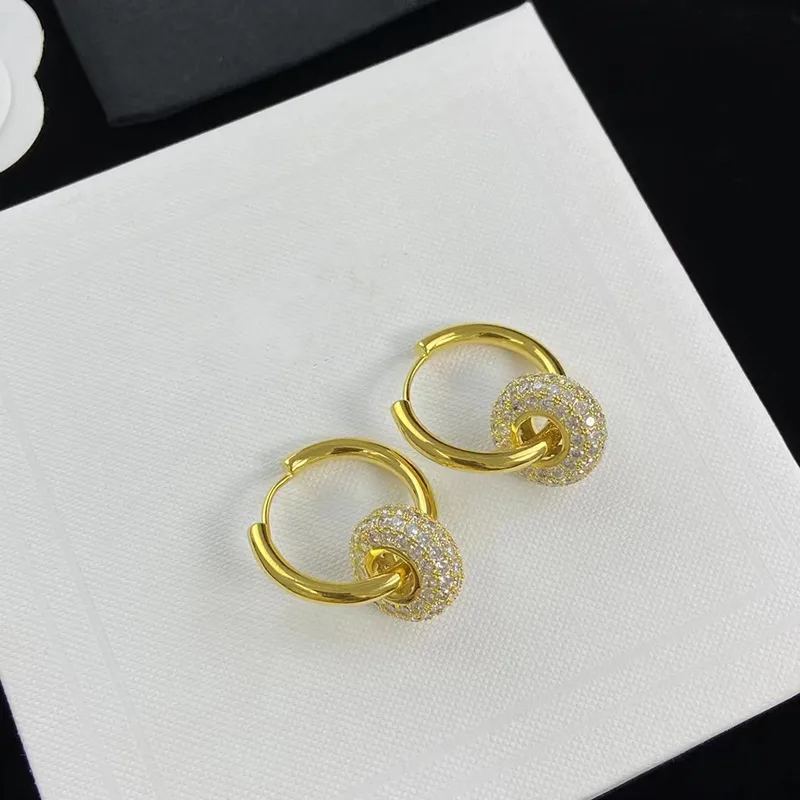 luxury designer jewelry stud earring designer earrings for women stainless steel plated gold silver needle inlaid pearl crystal hoop earrings gift accessories