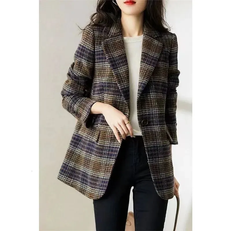 Abiti da donna Blazer donna autunno Cappotto di lana Giacche scozzesi stile retrò britannico Giacca a vita sottile Fodera Primavera Blazer Capispalla femminile 231011