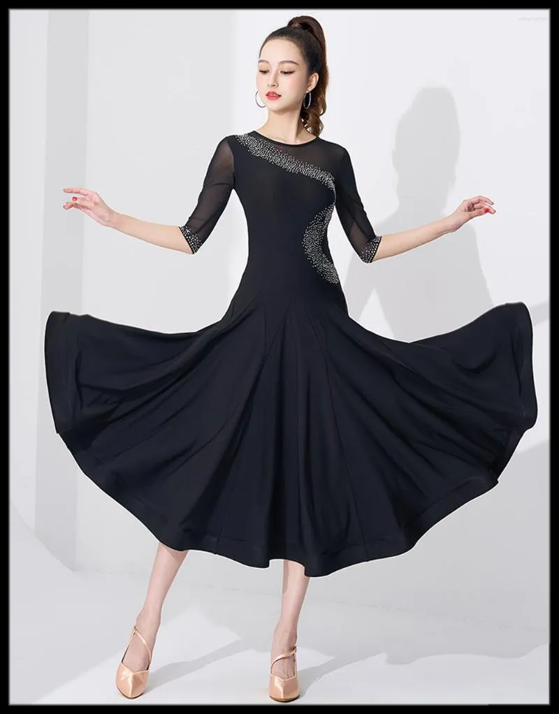 Stage Wear Waltz Robe de danse de salon Costume de competition Vetements de performance Robes de bal Coton Strass Vetements de danse modernes