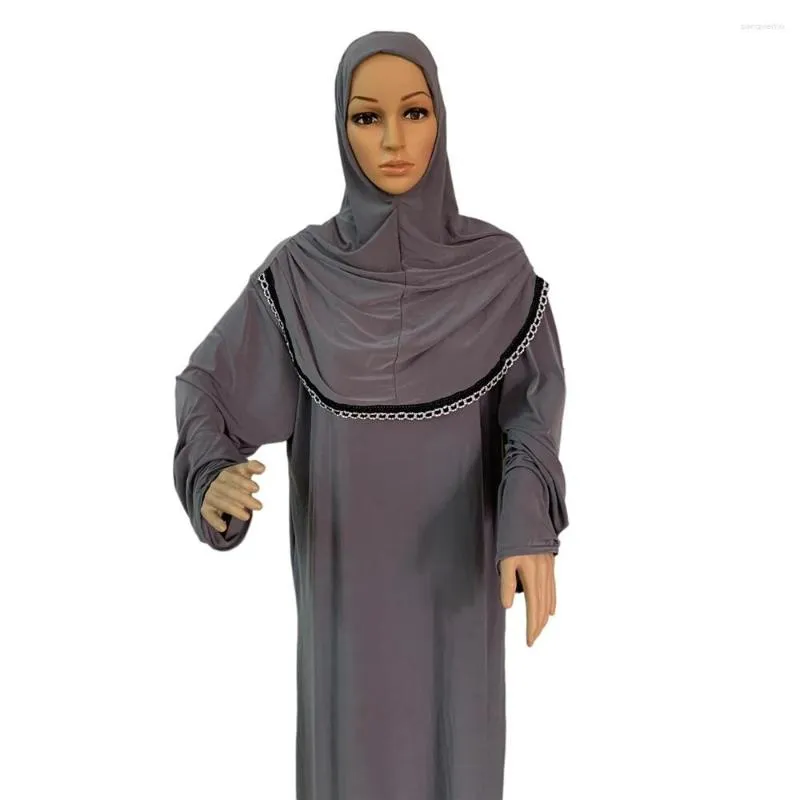 Abbigliamento etnico Ramadan Donne musulmane Abito lungo con cappuccio Abaya Dubai Turchia Caftano Abito arabo islamico Jilbab Abito da preghiera