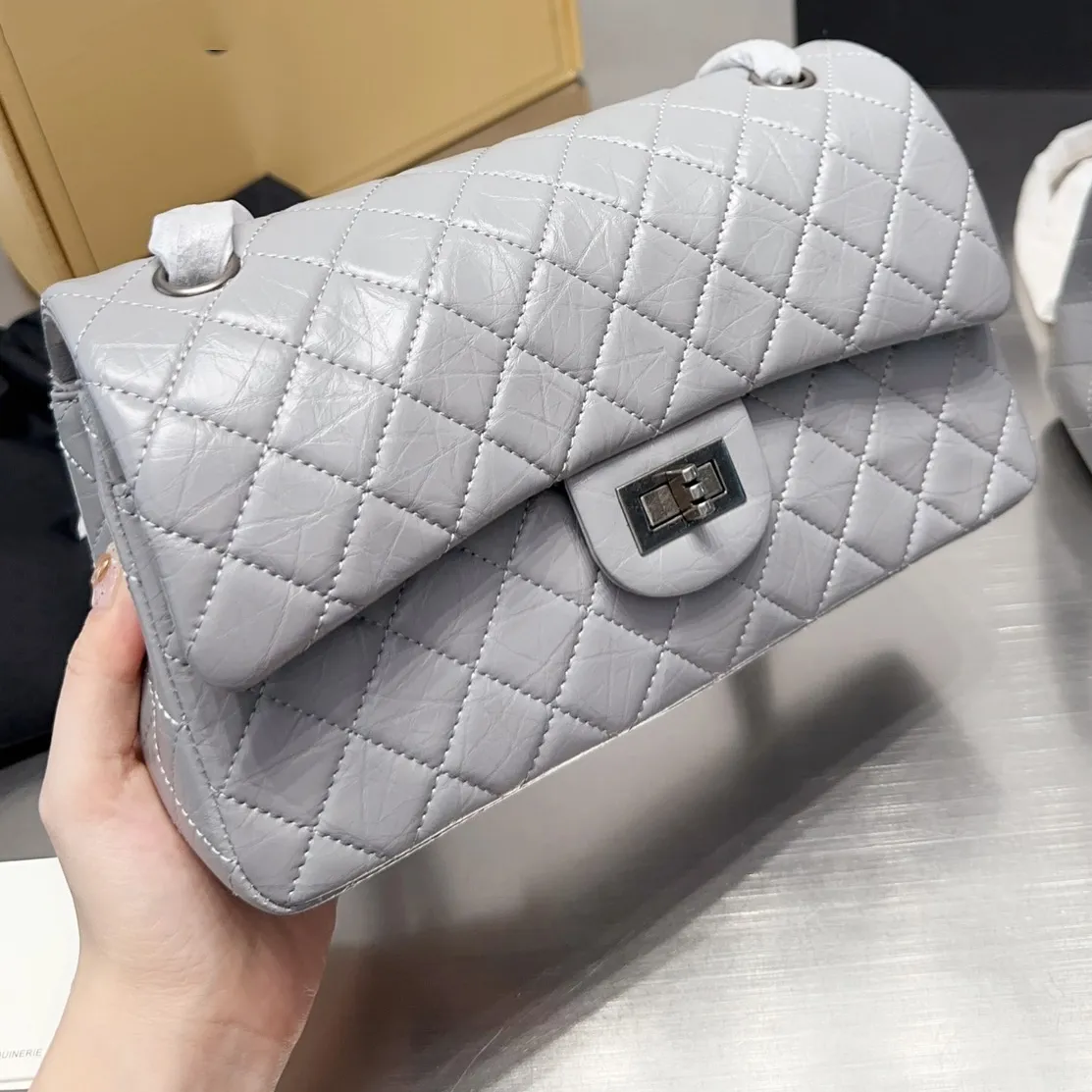 Lyxväska elefantmönster läder metall spänne enkel axel väska ny älskling pläd handväska kohud crossbody väska liten fyrkantig väska äkta läder designer väska