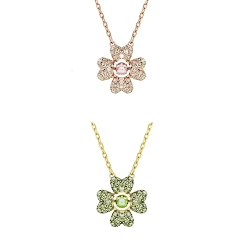 Collier Swarovskis Bijoux de créateur Collier d'herbe à quatre feuilles de qualité originale avec cristal d'élément d'hirondelle et chaîne de collier d'herbe porte-bonheur dynamique pour les femmes