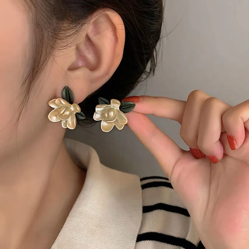 Fornitore di Qingdao orecchini di perle da sposa vintage placcati in oro di alta qualità nuovi arrivati per il regalo delle donne della sposa
