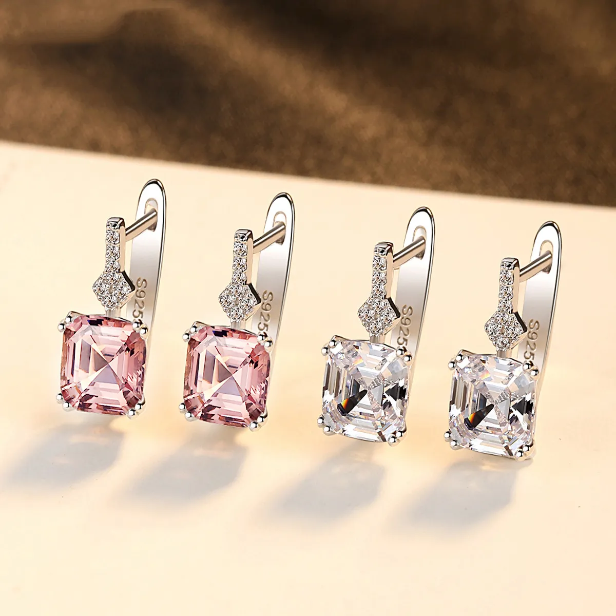 Projektant Square Morganite Jewelry Stud Urocze Świeciowe Koparki Klejnotów dla kobiet Wedding Party Walentynki pamiątki Prezenty biżuterii SPC