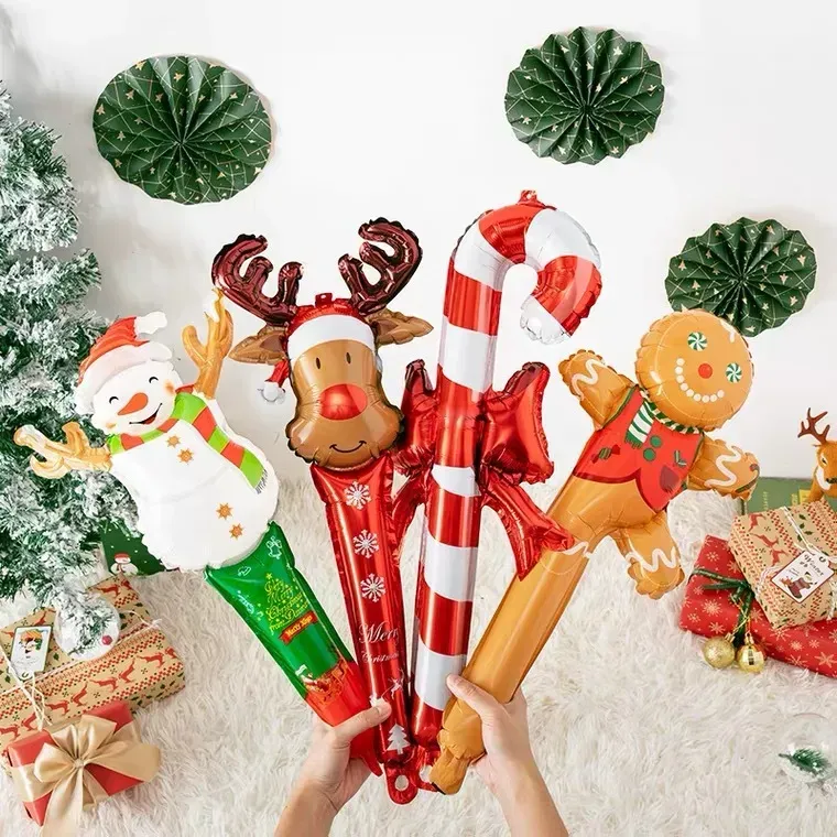 Nya 24 -tums uppblåsbara julballonger Dekorationer Hand Holding Foil Ballongs Stick Party Home Decor Santa Claus Snowman Deer Xmas Kids Globos
