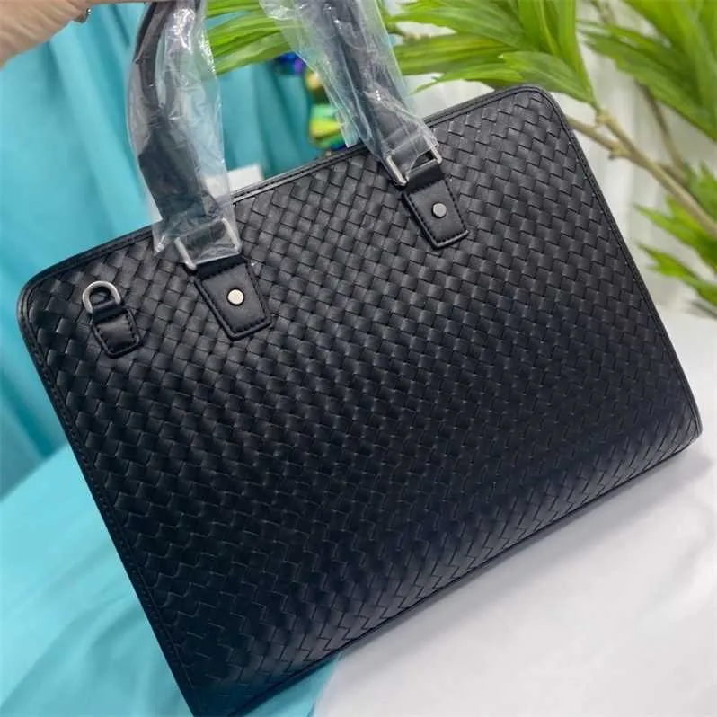 Handväska portfölj BVS Designer Bag Woven Sticking Knut Y med logotyp Tote Officiell dokument Bag Top Layer Cowhide broderade vävda Mens Business Handbag DPD1