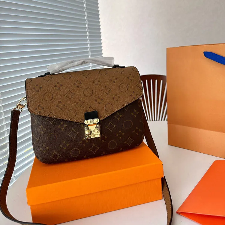 3a Pochette Designerowie Metis na ramionach luksurys kobiety torby posłańca torebki projektantka torebka Kobiety Wysokiej jakości torby krzyżowe Książka plażowe torby dhgate