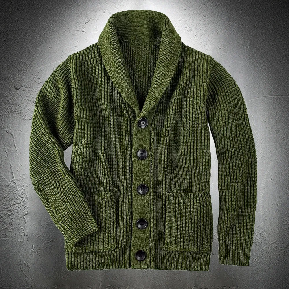 Herrtröjor Army Green Cardigan tröja Män belägger grov ulltjockd Varm casual modekläder upp 231011