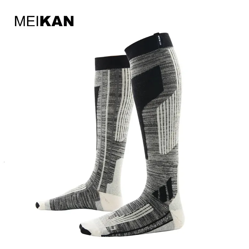 Chaussettes pour hommes MKSK001 Haute qualité professionnel MenWomen mercerisé laine mérinos chaussettes de Ski en plein air épaissir Terry chaud genou haute chaussettes longues 231011