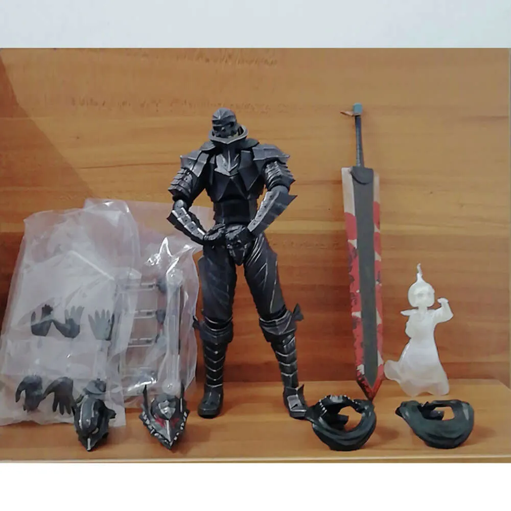 Xinchangda Figura anime Guts Figura PVC Action Figurine Anime Giocattolo Bambola Modello Statua Decorazione Regali Ornamenti Desktop Forniture Da Collezione