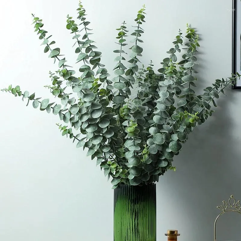 Flores decorativas Hojas de eucalipto artificiales Plantas de rama de hoja verde falsas para fiesta de bodas Jardín al aire libre Decoración de mesa para el hogar Guirnalda