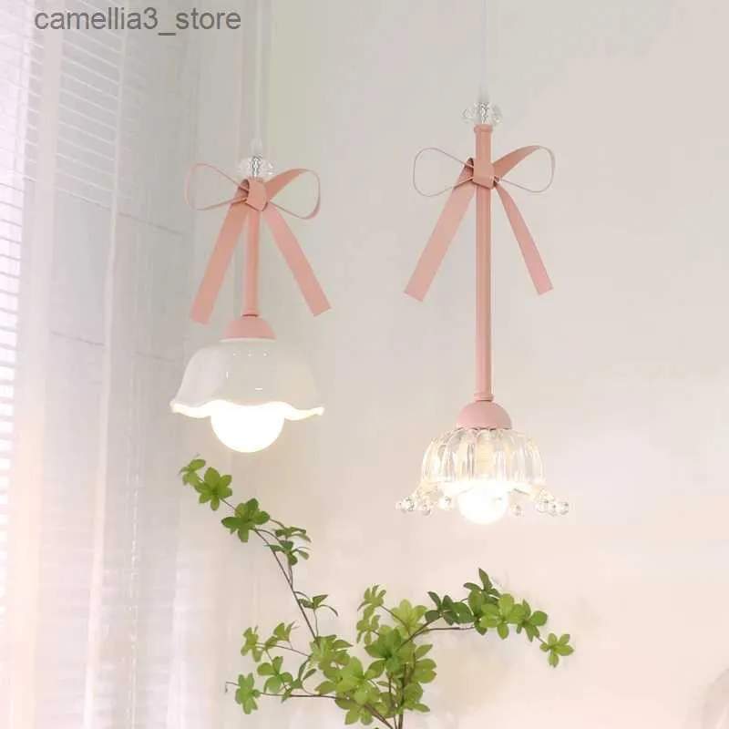 Taklampor romantiska prinsessrum flicka hängslampa för sovrum sovrum belysning keramiska glas sconces rosa bowknot tak upphängd ljus Q231012