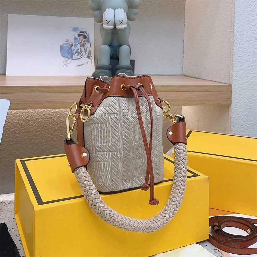 Hippe mini designer bucket bags luxe handtassen met letterprint Dames canvas schoudertassen Mode klassieke effen kleur borduur handtas