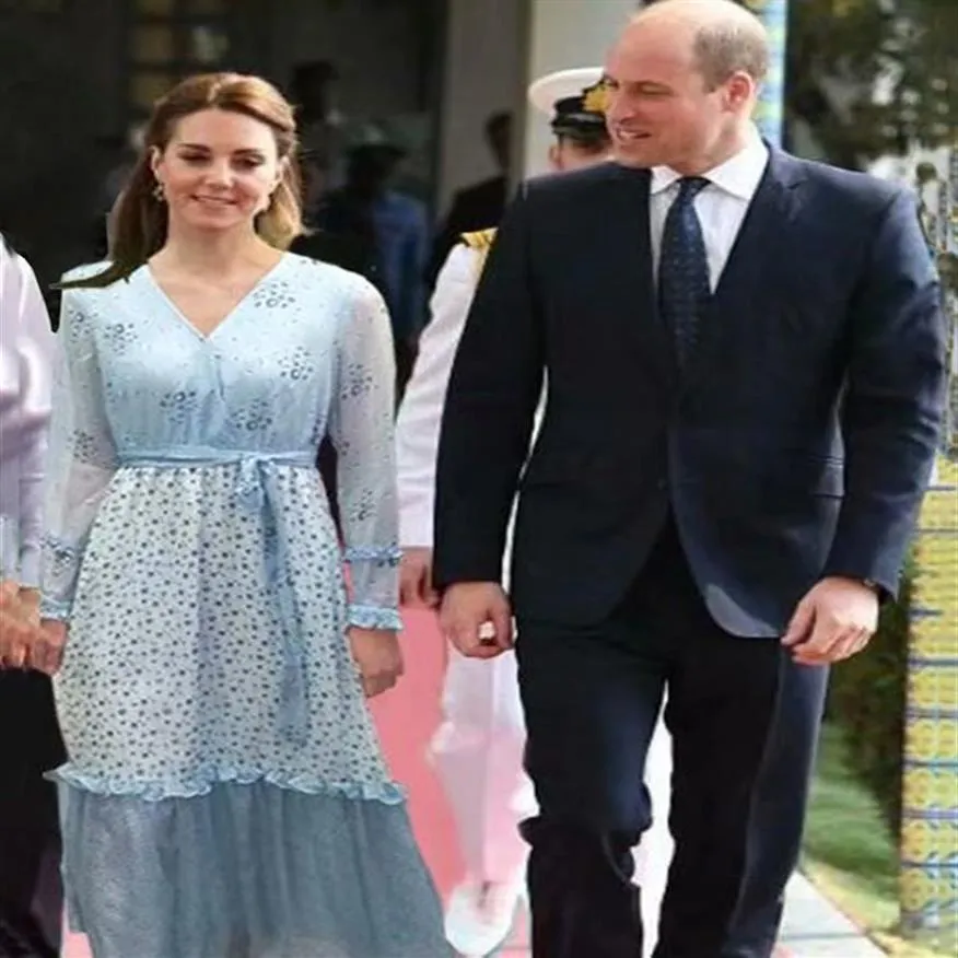 Kate Middleton Princess V-hals Floral Midi Silk Dress Ruffled kjol långärmad klänningar280s