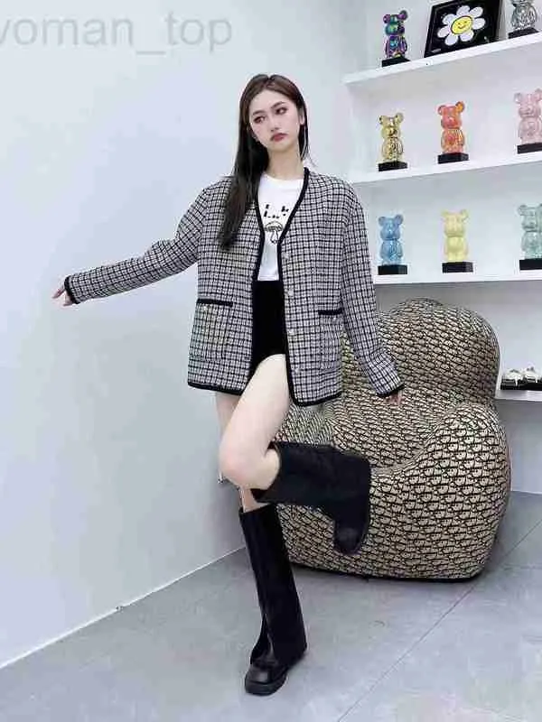 Women's Jackets Designer 2023 Early Autumn New Style Casual Versatile V-neck Plaid Thousand Bird Coat A24G